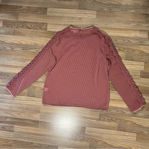 Lace Accent Blouse - Dusty Rose - size L - Picture 4 of 9